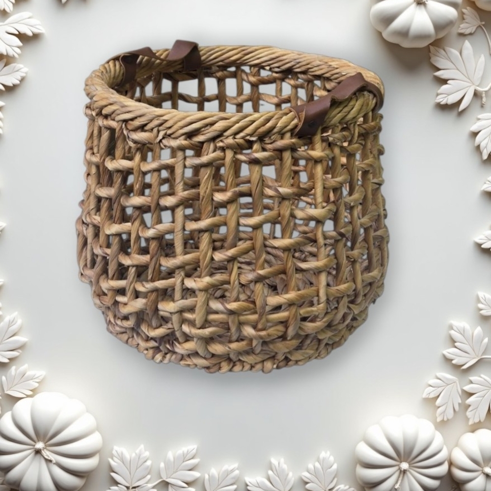 13.8" x 11.8" Decorative Water Hyacinth Basket with Leather Handles Natural - Picture 3 of 5